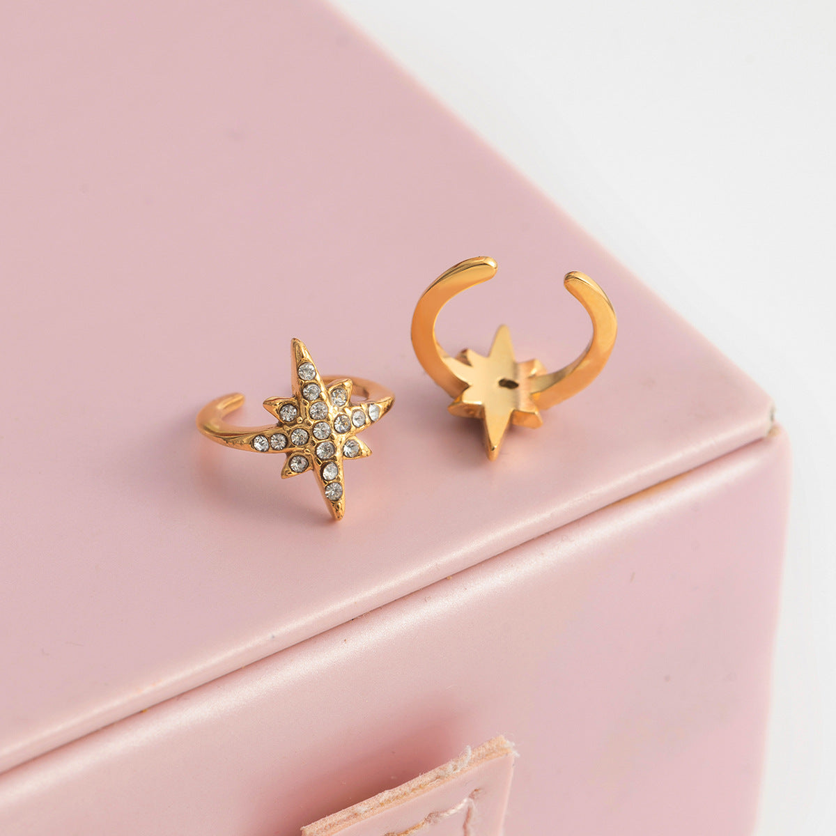 Damen Ohrhänger im eleganten Sternen-Design mit funkelnden Zirkonia Shop Nory