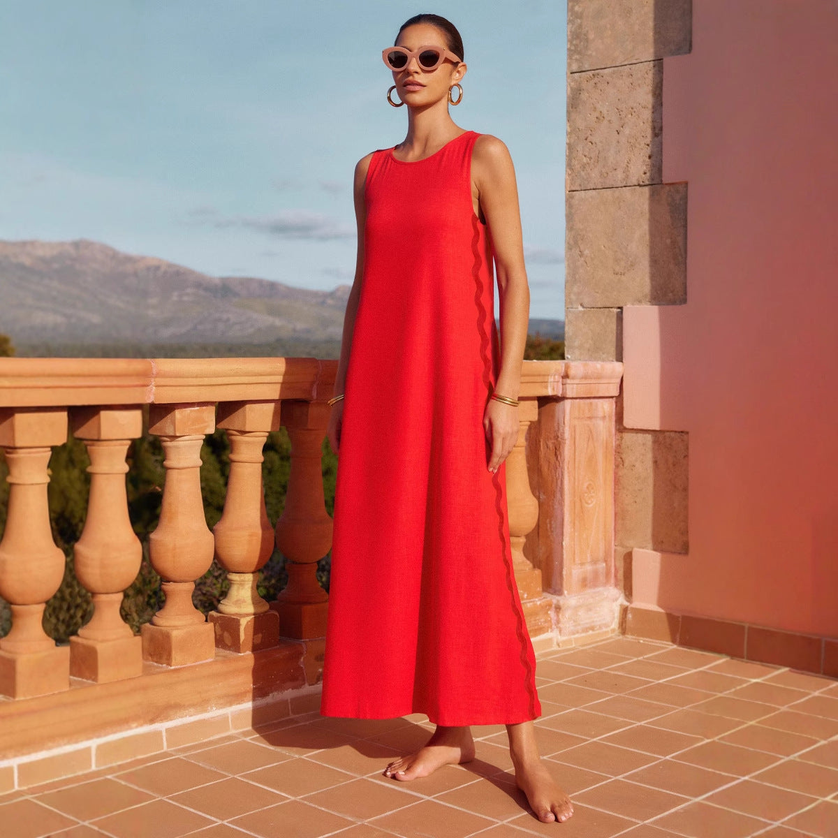 Damen Maxikleid mit elegantem Schnitt und seitlichen Schlitzen