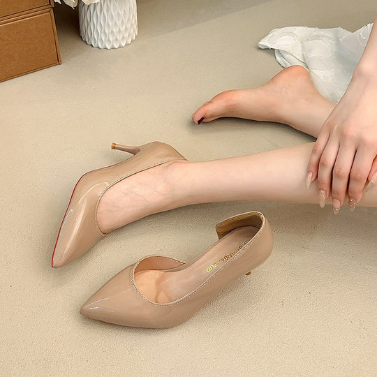 Damen Lack‑Pumps mit tief ausgeschnittener Seitenlinie, spitzer Zehenform und hohem Stiletto Shop Nory