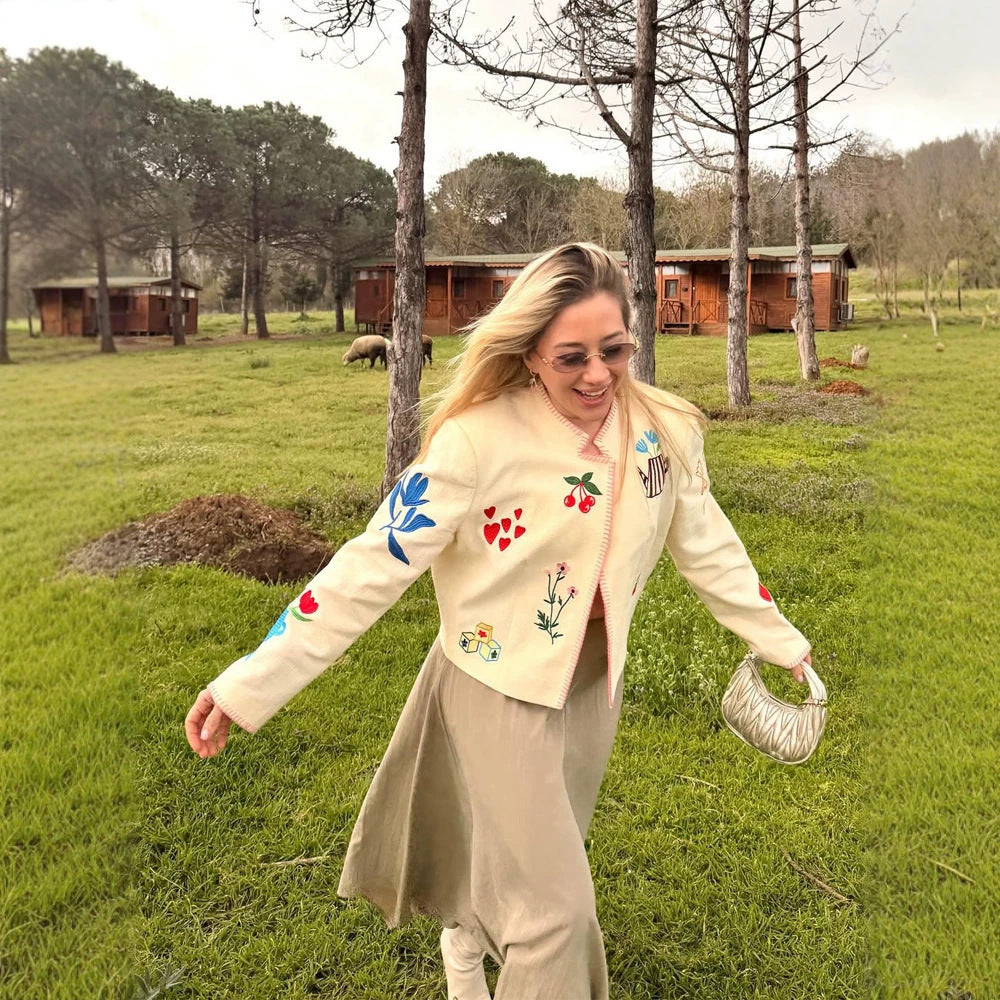 Damen Bestickte Kurzjacke mit verspielten Applikationen Shop Nory