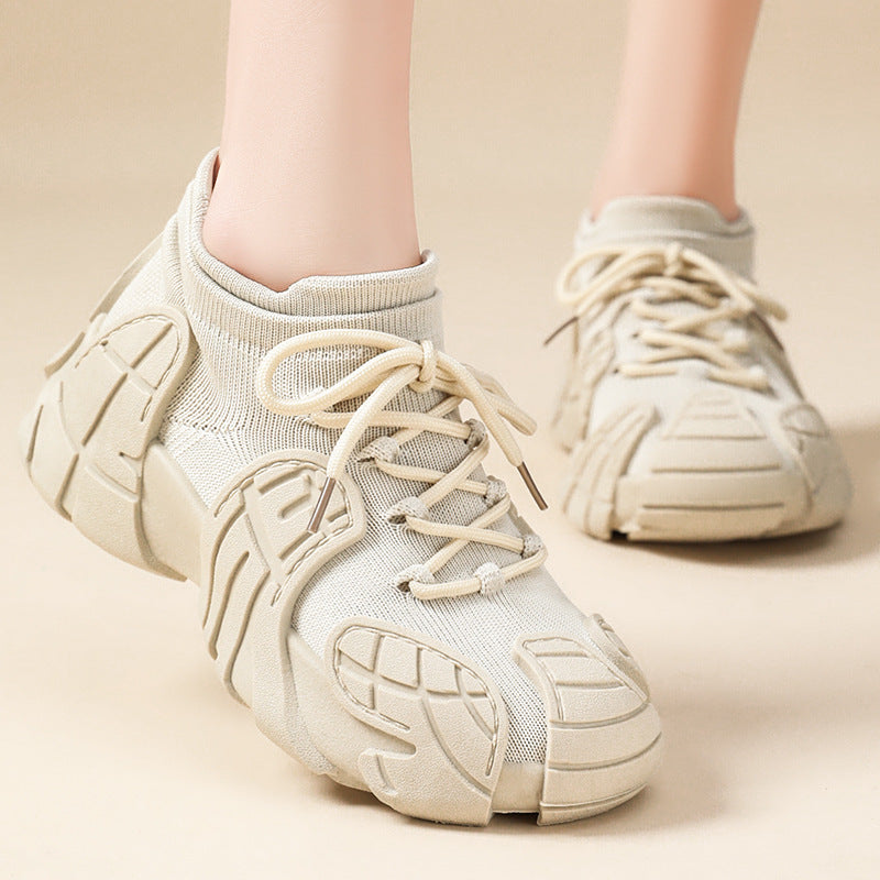 Herren nan massiver Sneaker mit sockenähnlichem Strickschaft, geformten Gummiapplikationen und griffiger Profilsohle Shop Nory