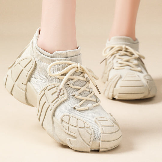 Herren nan massiver Sneaker mit sockenähnlichem Strickschaft, geformten Gummiapplikationen und griffiger Profilsohle Shop Nory