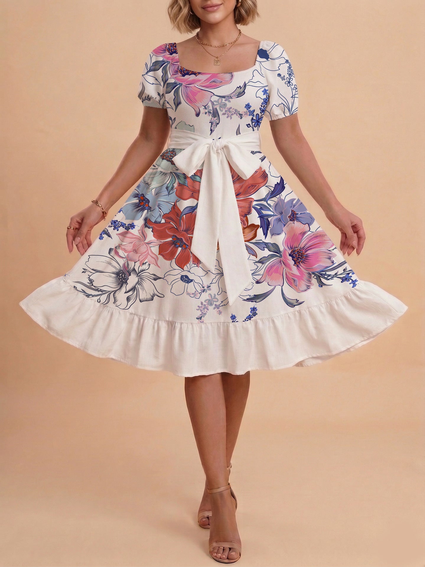 Damen Sommerliches Blumenkleid mit taillierbarem Gürtel und voluminösen Ärmeln