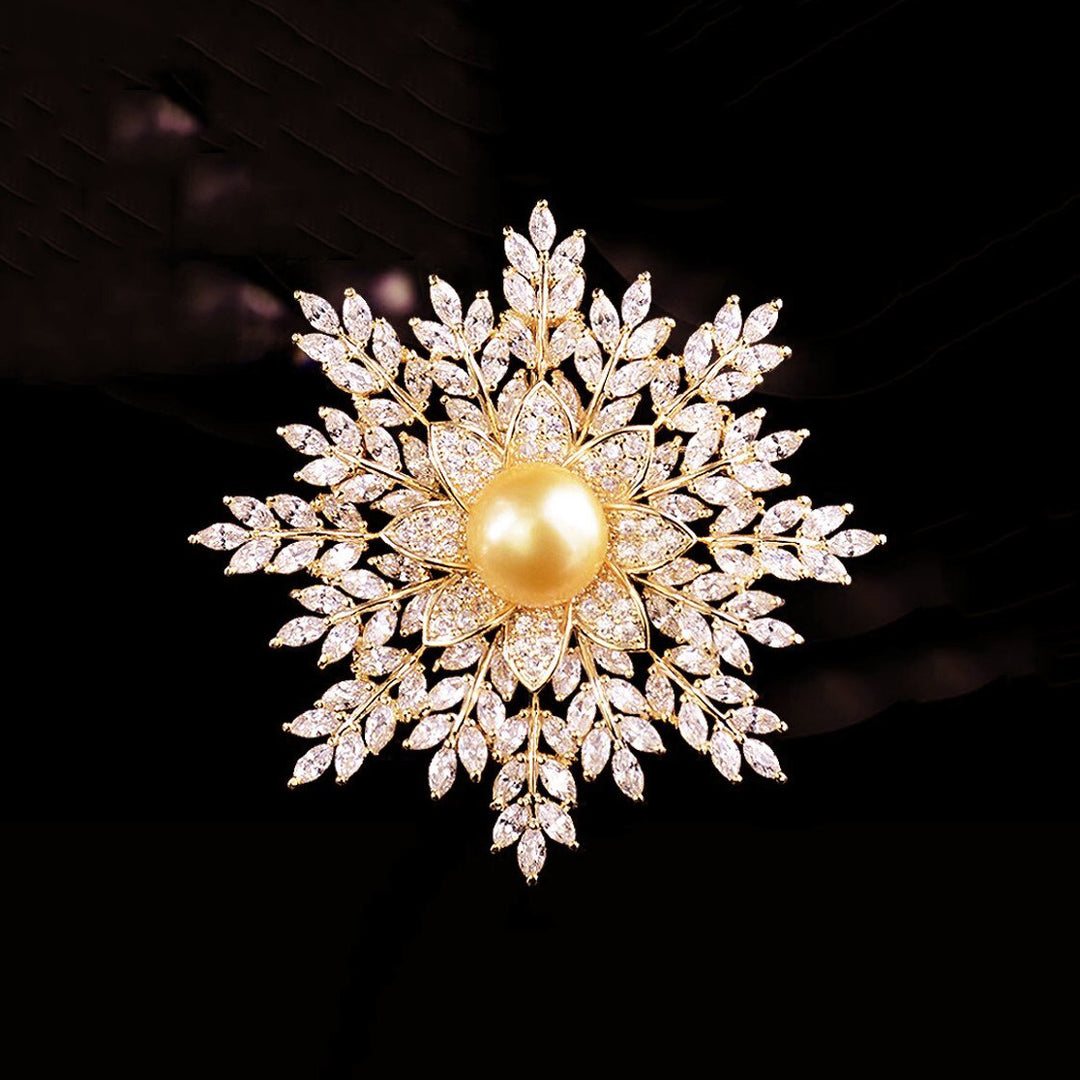Elegante Perlenbrosche Florales Stern-Design mit Zirkonia Verziert