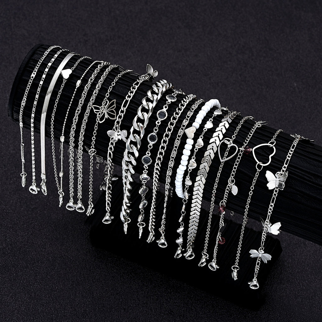 Damen Fußkettchen-Set mit zarten Anhängern und filigranen Designs Shop Nory