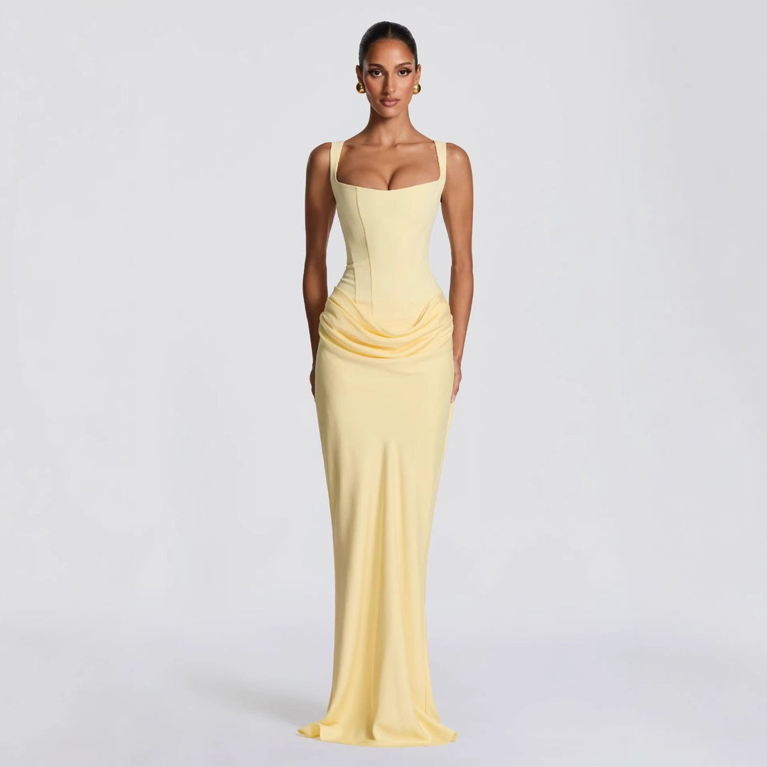 Damen Elegantes Maxikleid mit figurformendem Schnitt und zarten Drapierungen