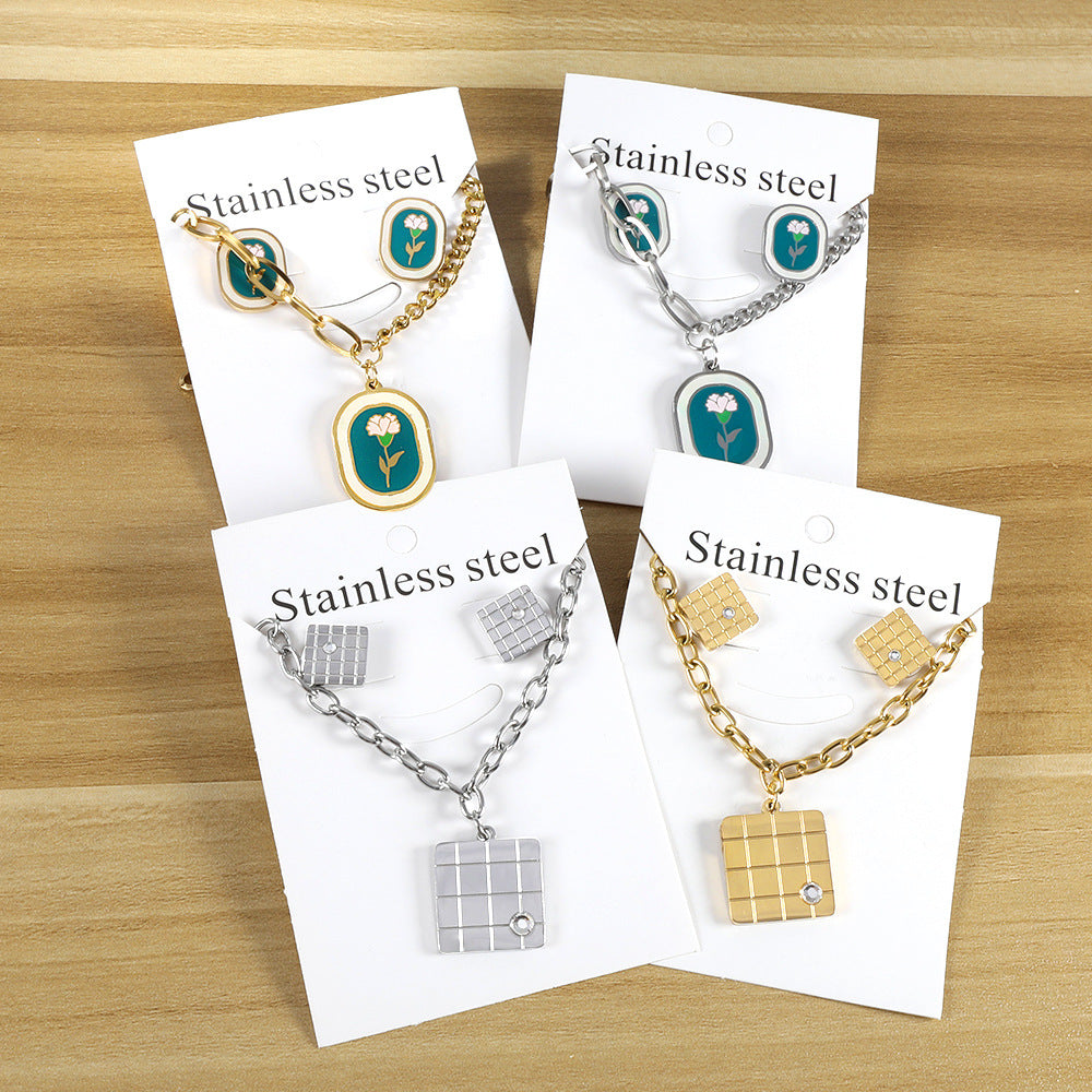 Damen Edelstahl Schmuckset mit quadratischem Anhänger und passenden Ohrringen Shop Nory