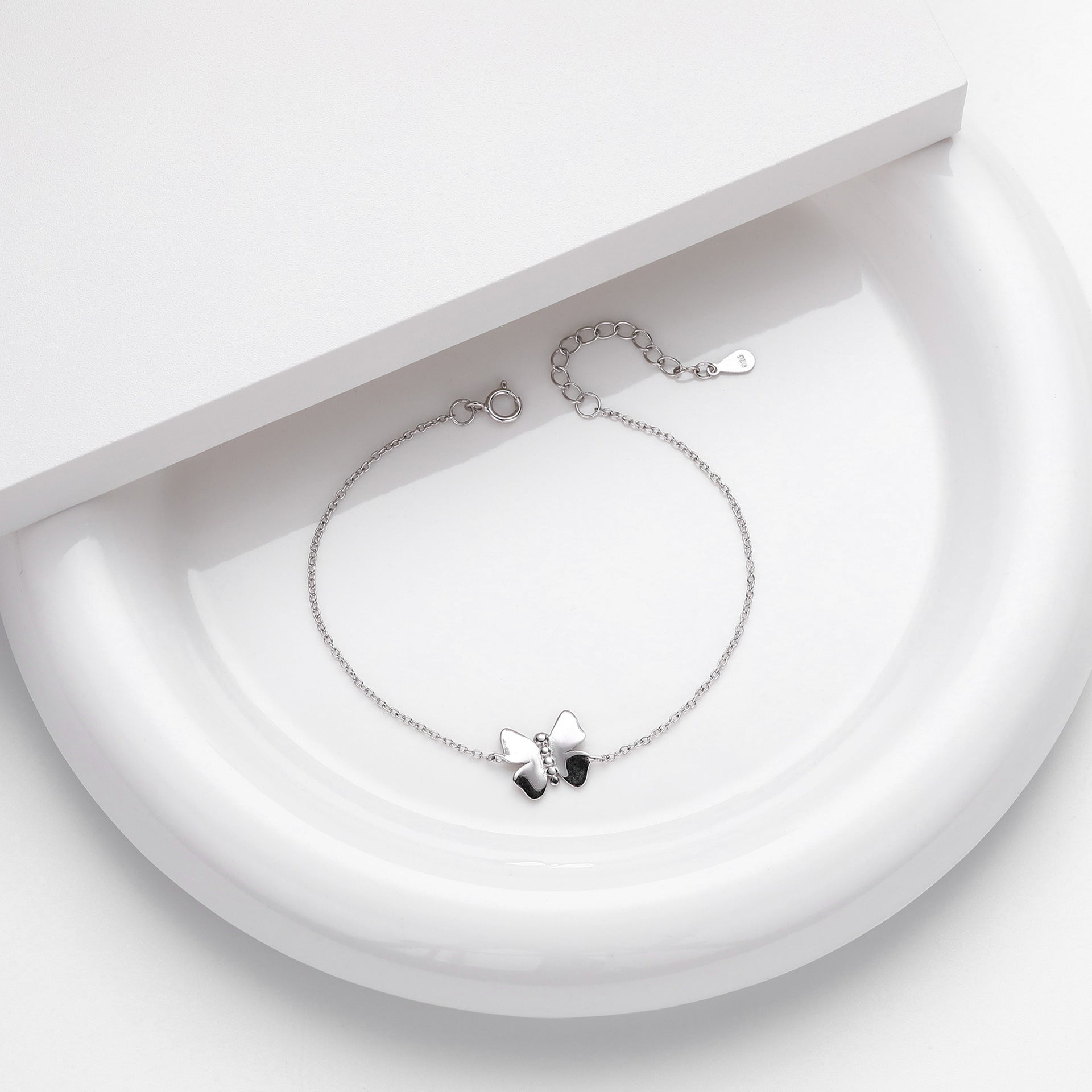 Damen Armband mit filigranem Schmetterlingsanhänger aus 925 Sterling Silber Shop Nory