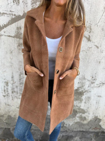 Damen Teddy-Mantel mit Oversize-Kragen, dekorativen Knöpfen und Eingrifftaschen Shop Nory