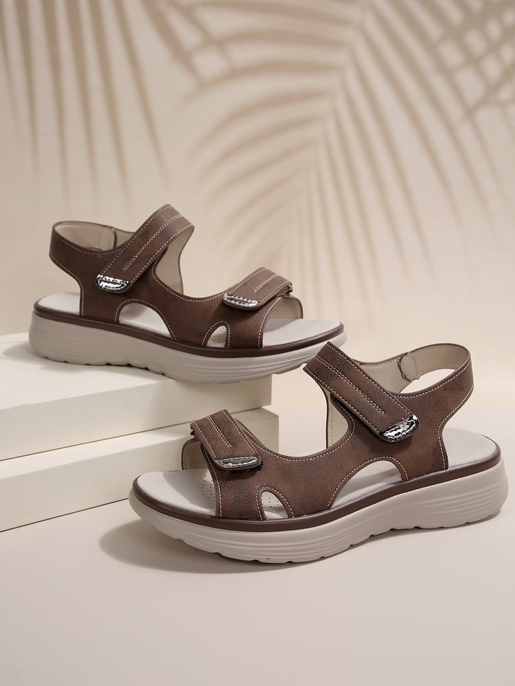 Damen Bequeme Sandalen mit verstellbaren Klettverschlüssen und anatomischem Fußbett
