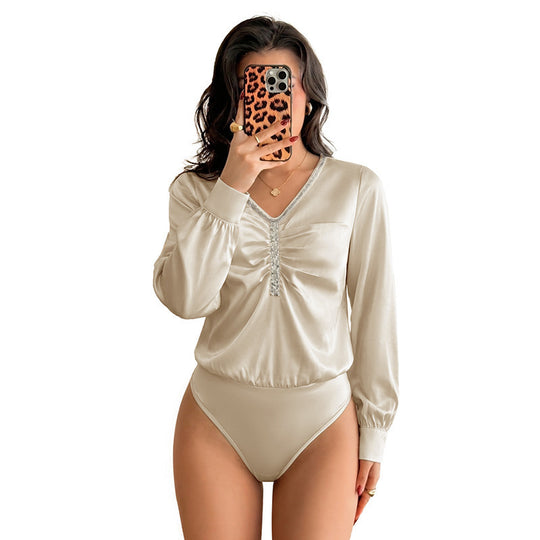 Damen Satinbluse mit V-Ausschnitt, geraffter Front und Strassdetails Shop Nory