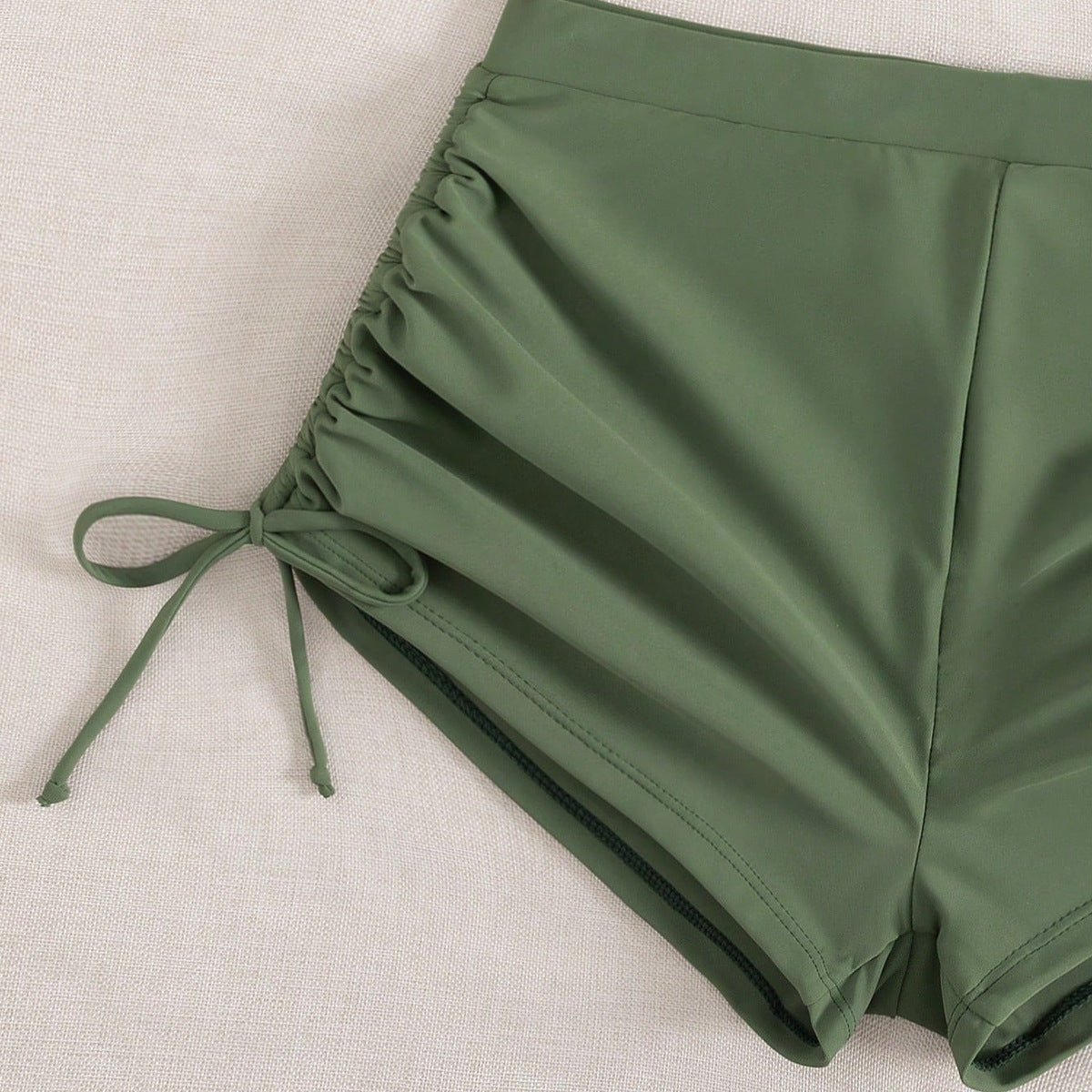 Damen Sportlicher Bikini mit gerafften Shorts
