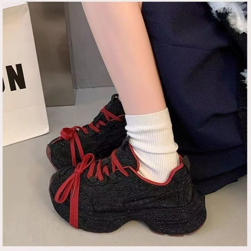 Damen Chunky Plateau-Sneaker mit gewellter Profilsohle und glitzernder Mesh-Optik Shop Nory