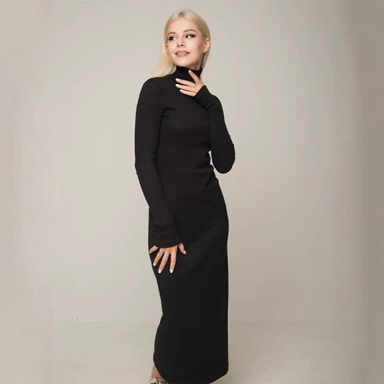 Damen Figurbetontes Rollkragen-Maxikleid aus Feinstrick mit schmaler Silhouette Shop Nory