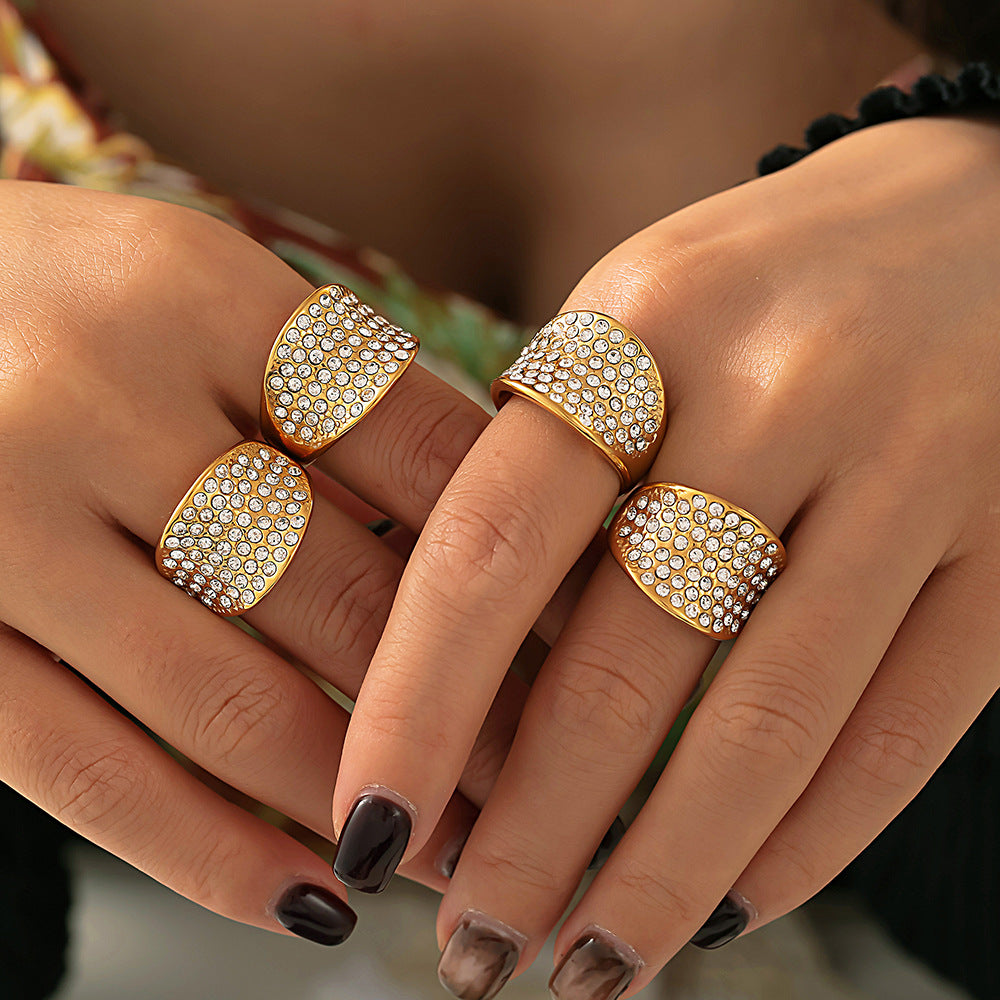 Damenring aus Titanstahl mit tschechischen Diamanten Shop Nory