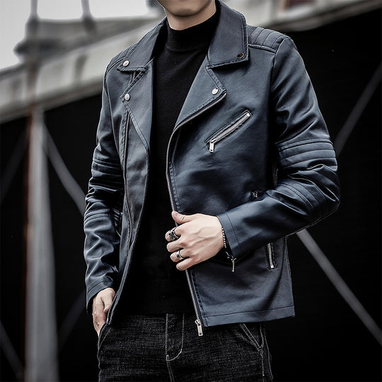 Herren schmal geschnittene Kunstleder-Motojacke mit gesteppter Schulter- und Ärmeldetail Shop Nory