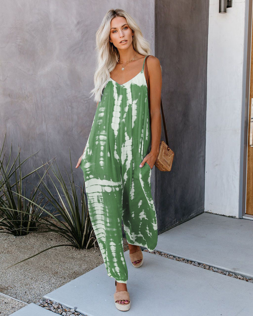 Damen Elegantes Jumpsuit mit Spaghettiträgern und weitem Bein
