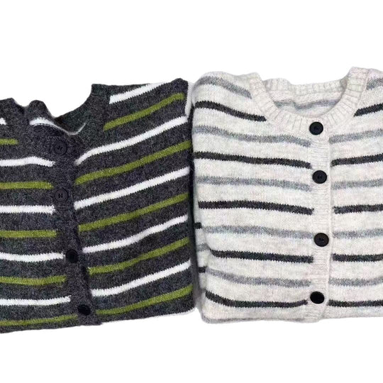 Damen Verspielte Strickjacke mit Streifen Shop Nory