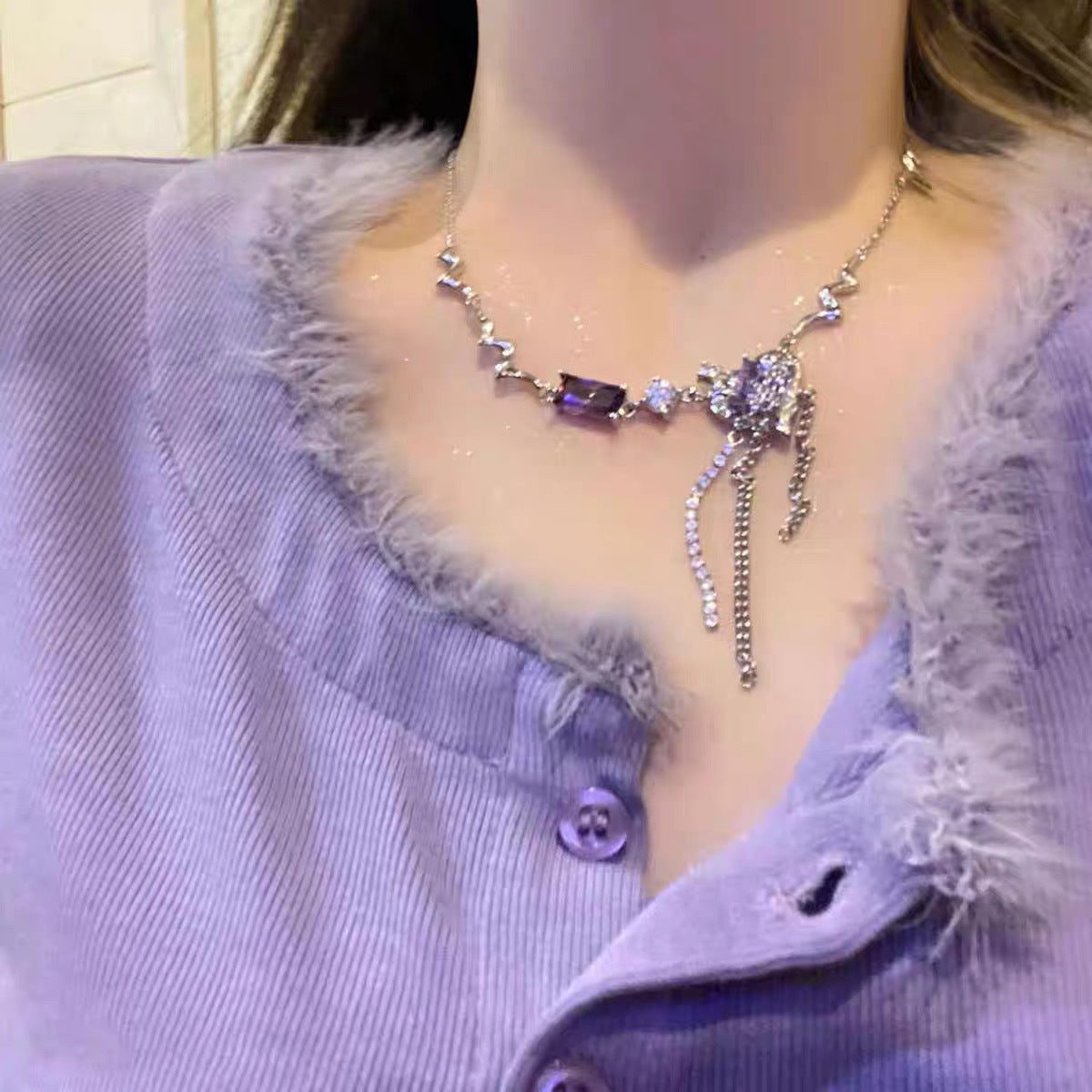 Damen Zarte Halskette mit funkelnden Kristallelementen Shop Nory