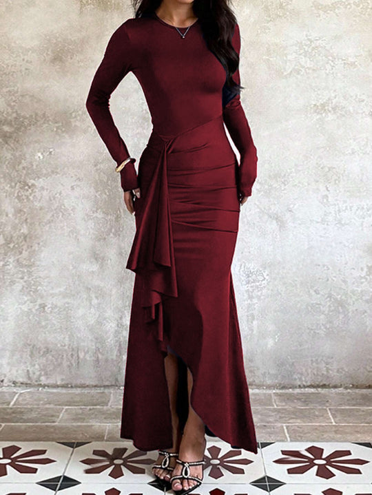 Damen nan eng anliegendes Abendkleid mit langen Ärmeln, geraffter Taille und asymmetrischem Volant Shop Nory
