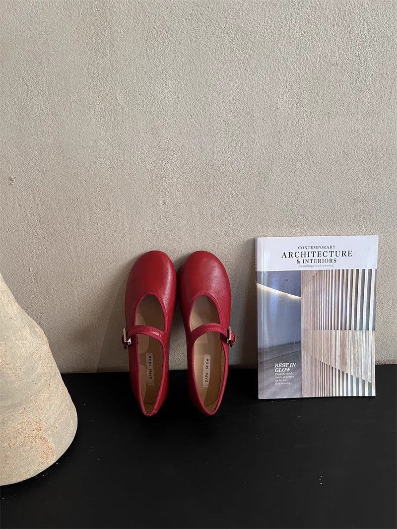 Damen modische Mary Janes mit verstellbarem Riemen und glänzender Oberfläche