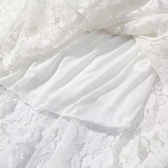 Damen Maxikleid aus floraler Spitze mit hohem Stehkragen und Glockenärmeln Shop Nory
