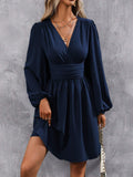 Damen Wickelkleid mit schickem V-Ausschnitt und voluminösen Ärmeln