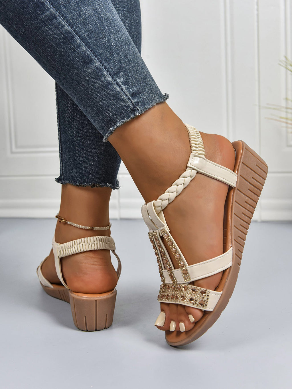 Damen Elegante Sandalen mit modischen Glitzer- und Blumenapplikationen