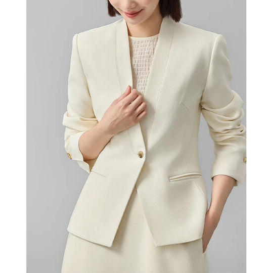 Damen Figurbetonter Ein-Knopf-Blazer mit minimalistischer V-Front und Einschubtaschen Shop Nory