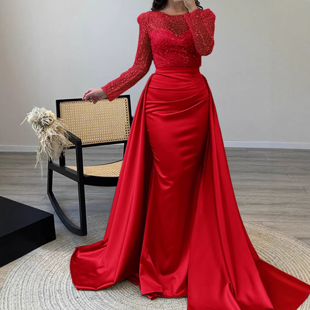 Damen Abendkleid mit funkelndem Paillettenoberteil und elegantem Satinrock