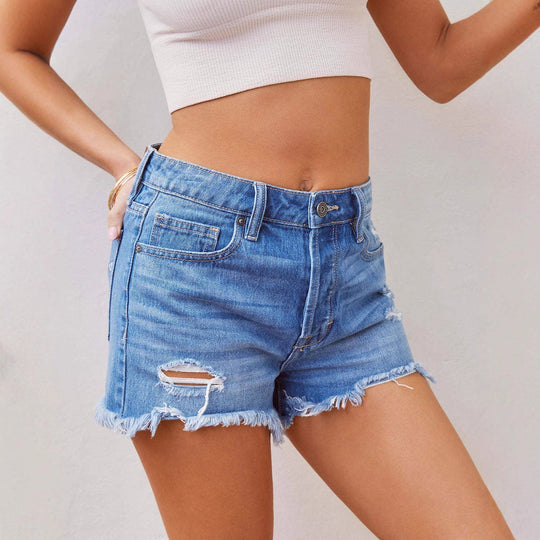 Damen Denim-Shorts mit ausgefranstem Saum und modischen Destroyed-Details Shopnory
