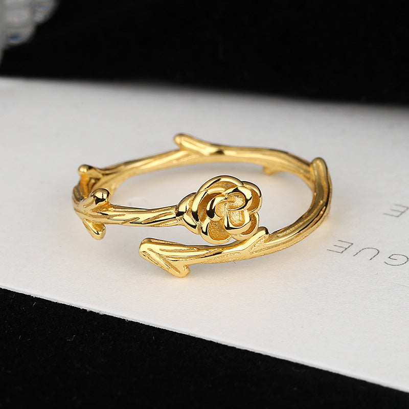 Damen Ring mit floralen Details und geschwungenem Design Shop Nory