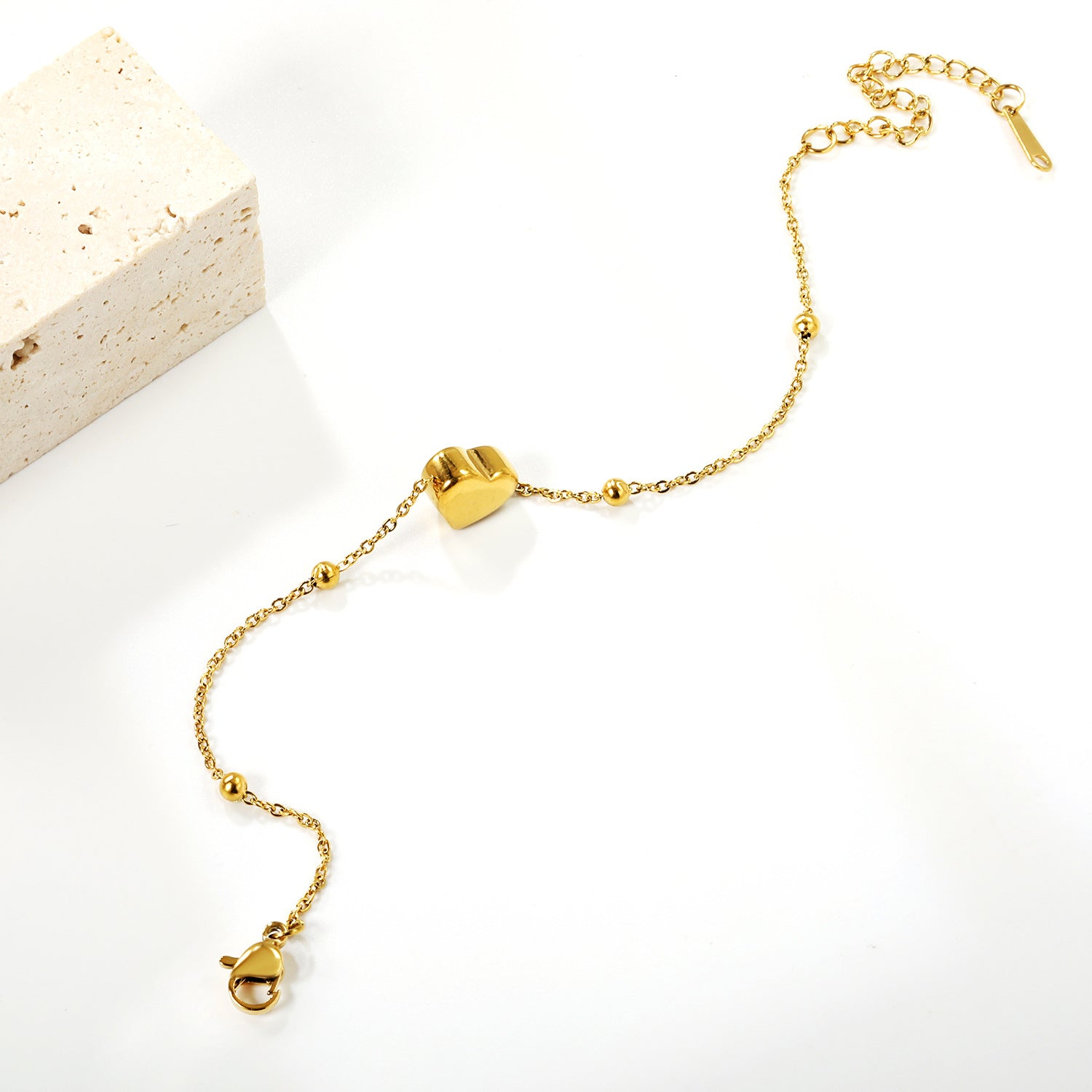 Damen Armband mit herzförmigem Anhänger und verstellbarem Kettendesign Shop Nory