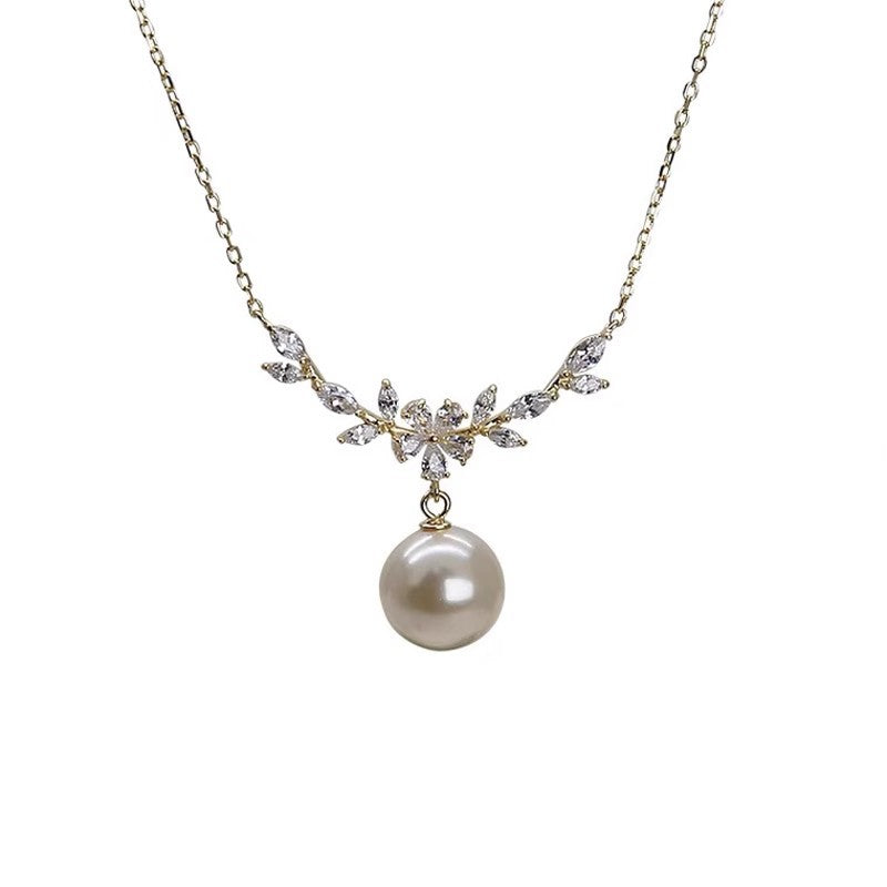 Damen Halskette aus hochwertigem Silber mit elegantem Blüten-Design Shop Nory