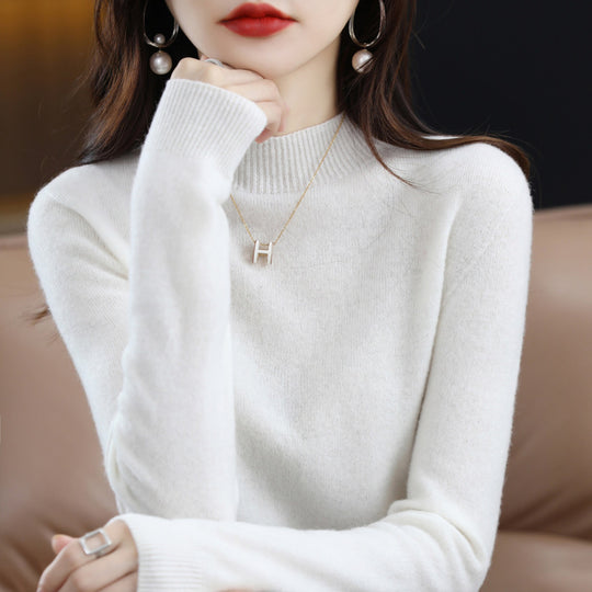 Damen Schlanker Feinstrick-Mockneckpullover mit extrafeinem Flauschfinish und verlängerten Bündchen Shop Nory