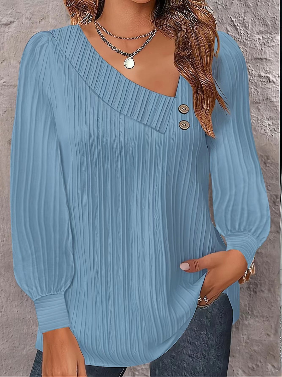 Damen Plissee-Bluse mit asymmetrischem Ausschnitt und Knopf-Details