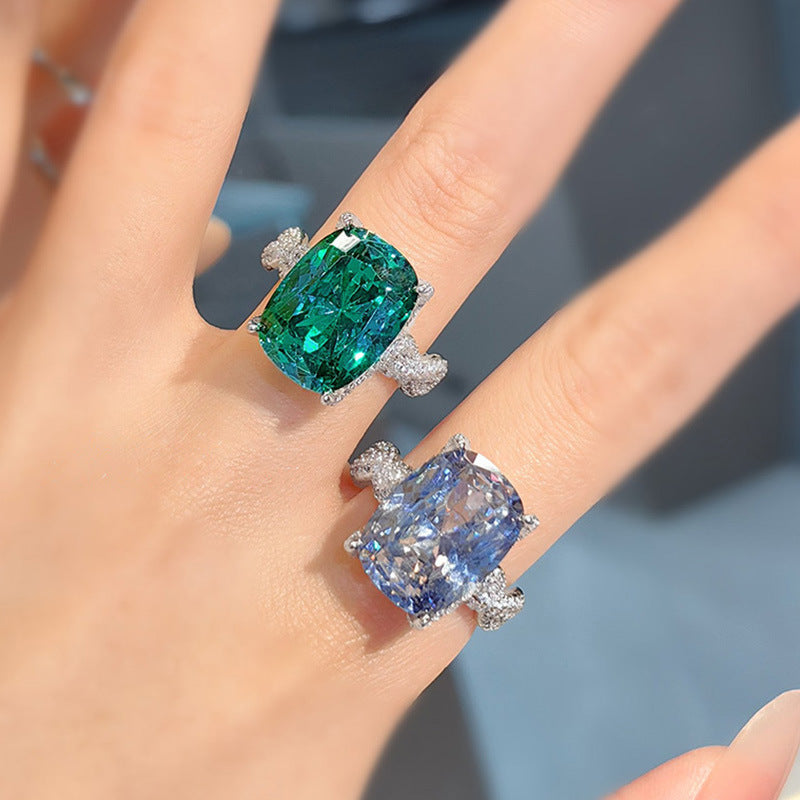 Damenring mit extravagantem, großem Edelstein und funkelnden Zirkonia Shop Nory