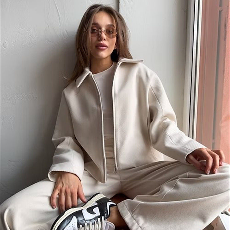 Damen Kurzjacke im Boxy-Schnitt mit Reißverschluss und Reverskragen Shop Nory