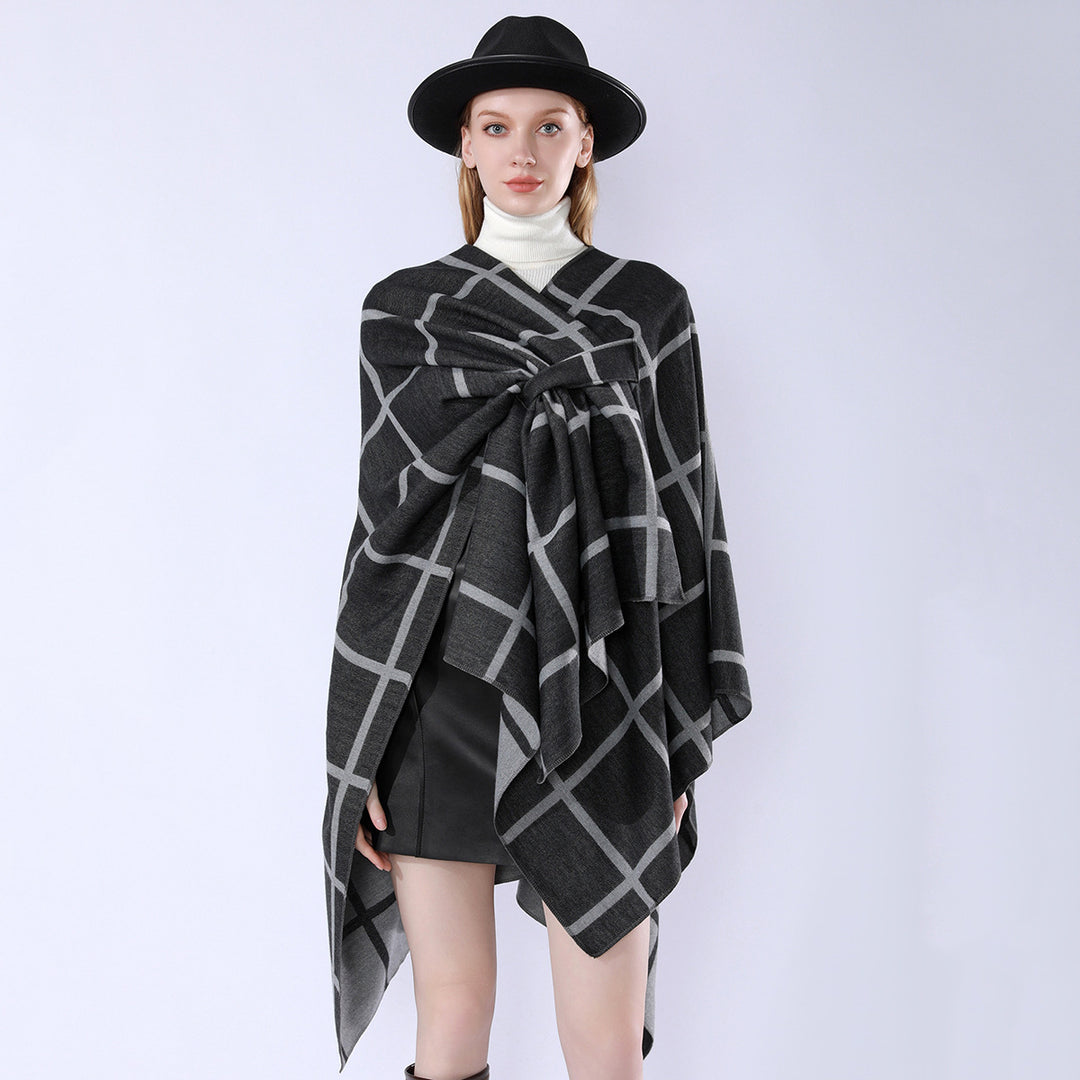 Damen Oversize Poncho aus Feinstrick mit Taillengürtel und Karomuster Shop Nory