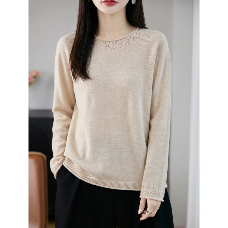 Damen Leichter Feinstrick-Rundhalspullover mit Ajourspitzen‑Detail und legerer Silhouette Shop Nory
