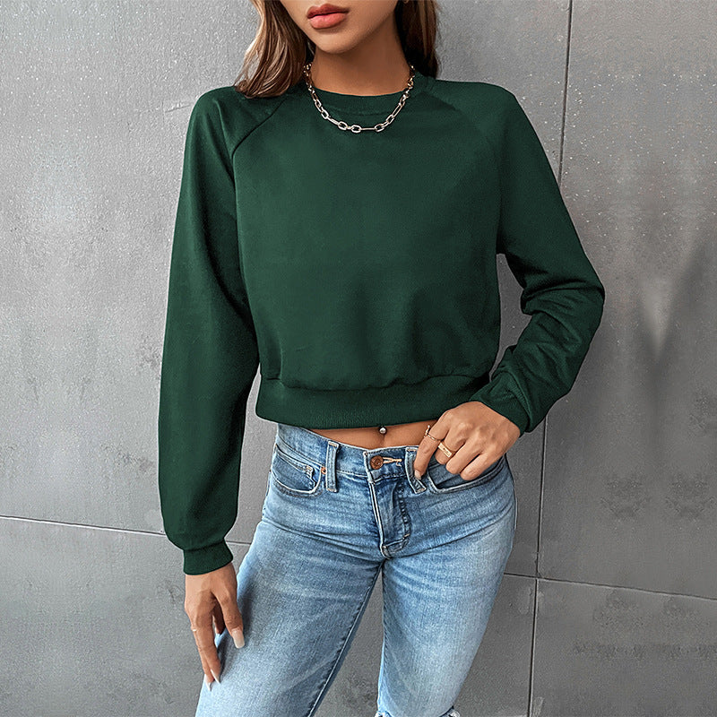 Damen Kurzes minimalistisches Sweatshirt mit Raglanärmeln und geripptem Saum Shop Nory