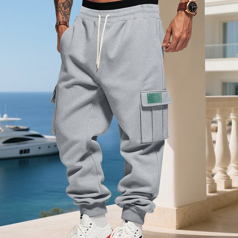 Herren Cargo-Jogginghose mit großzügigen Klappentaschen, elastischem Bund und gerippten Bündchen Shop Nory