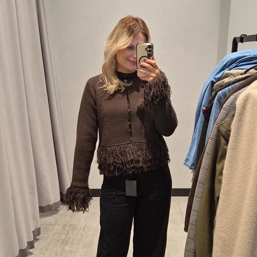 Damen Strickjacke mit Lagenfransen, Perlmuttverschluss und kastiger Silhouette Shop Nory