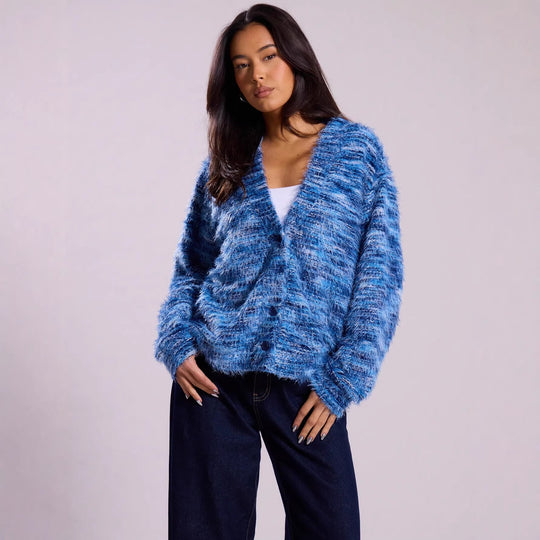 Damen Oversize-Flauschpullover mit weitem Carmen‑Ausschnitt und melierter Strickstruktur Shop Nory