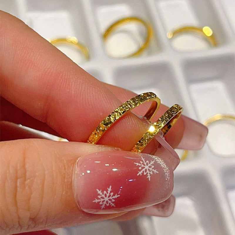 Damen Eleganter, zarter Ring mit strukturiertem Design Shop Nory