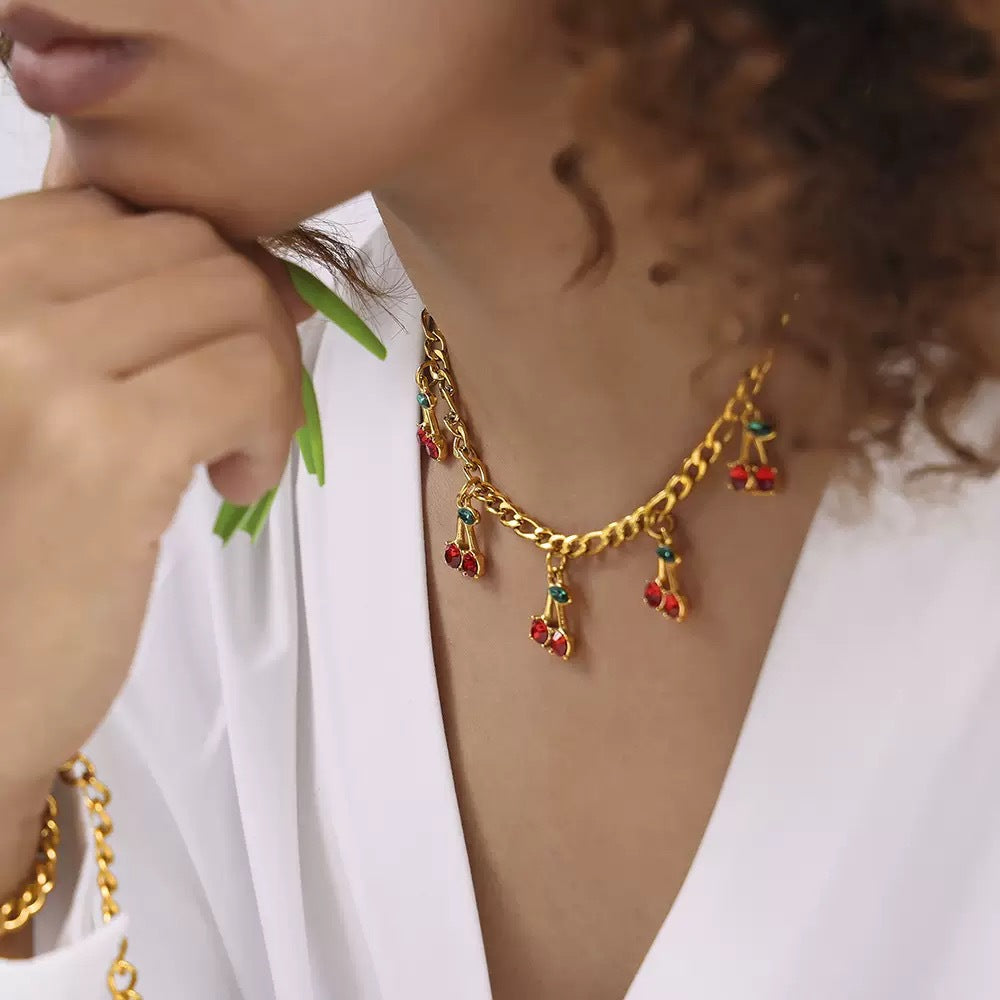 Damen Fußkettchen mit funkelnden Kirschanhängern und robuster Gliederkette Shop Nory