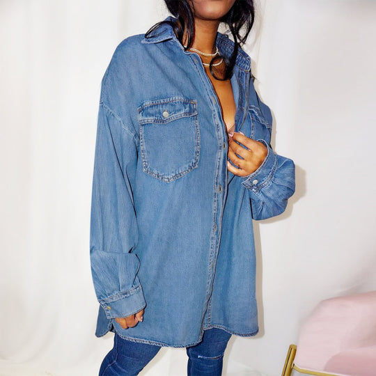 Damen Oversized Denim-Hemdjacke mit Pattentaschen und verlängertem Schnitt Shop Nory
