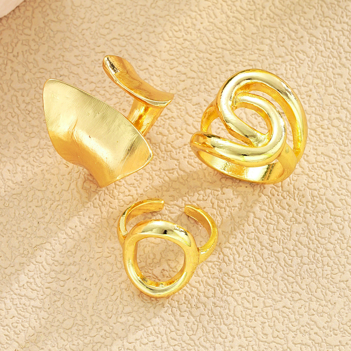 Damen Ring-Set mit einzigartigen, skulpturalen Designs Shop Nory