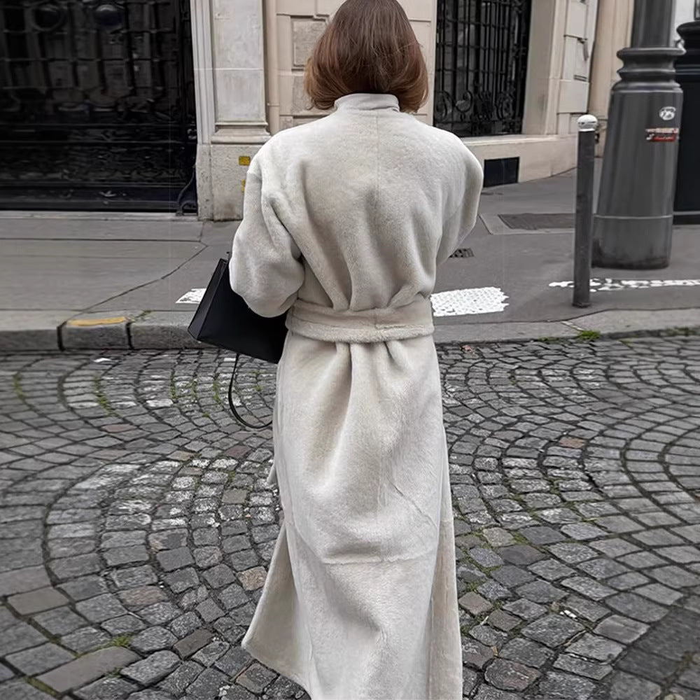 Damen Maxilanger Oversize-Teddymantel mit minimalistischem Stehkragen und verdeckter Druckknopfleiste Shop Nory