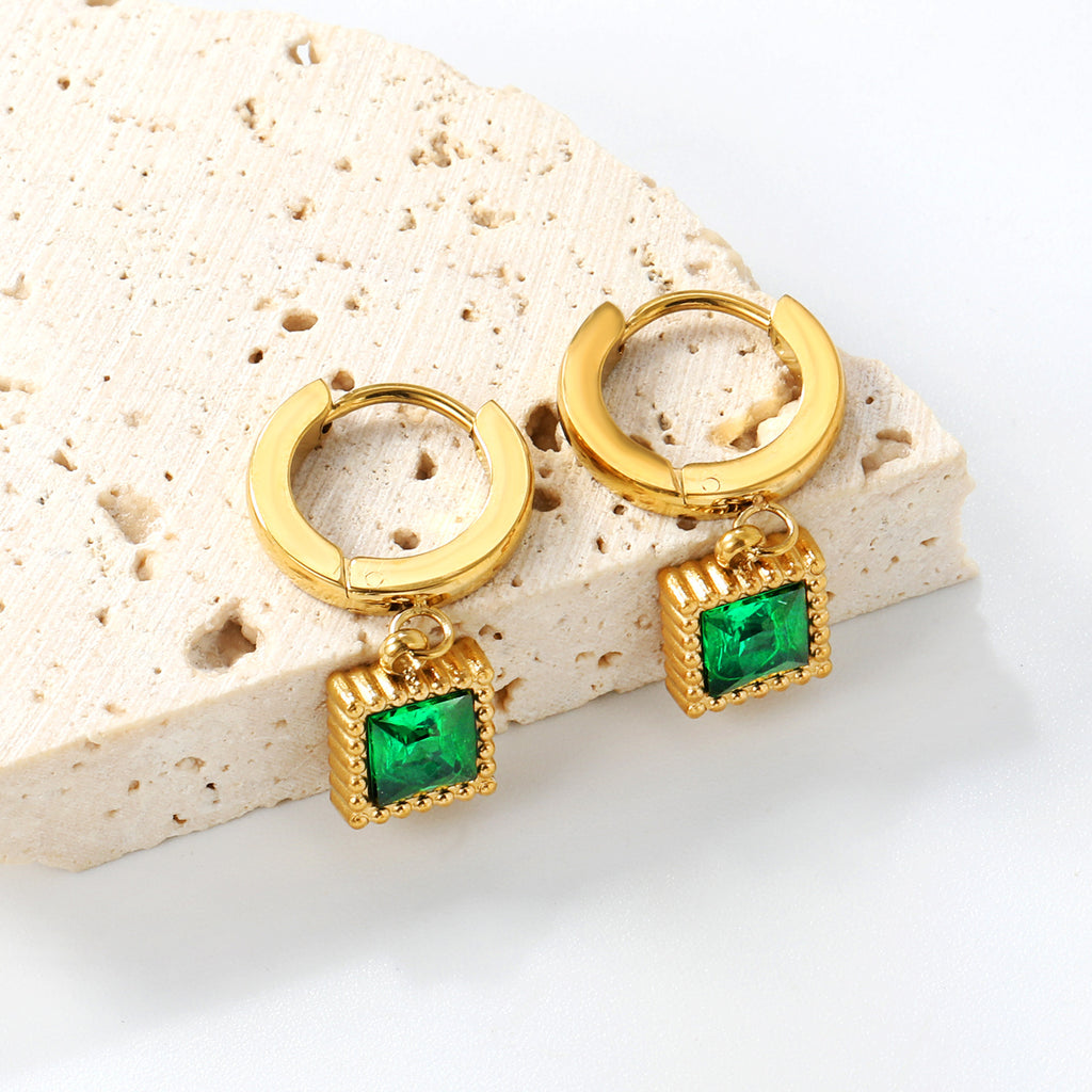 Damen Hängende Ohrstecker mit grünem Kristallanhänger aus goldplattiertem Edelstahl Shop Nory